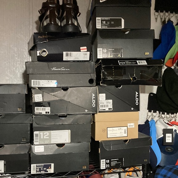 Over 200 pairs of my personal shoe collection - Picture 1 of 15
